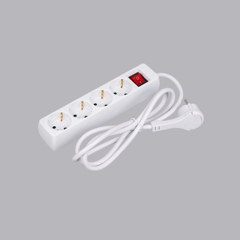 LOB-04KL Dải nguồn 4 chiều hình chữ nhật kiểu Đức có vòng kéo và công tắc Đa ổ cắm